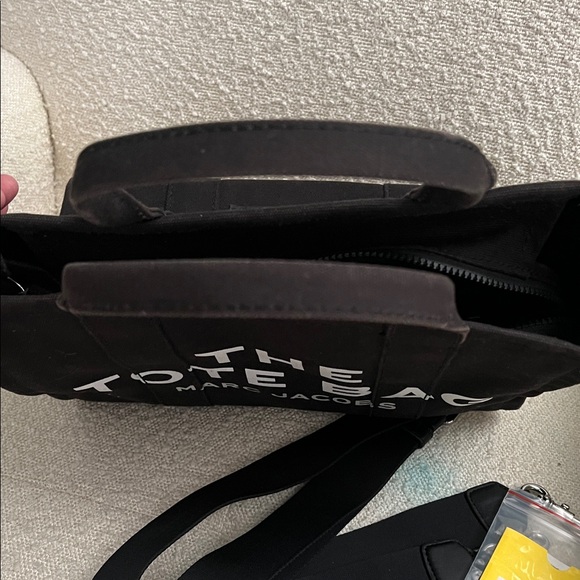 Marc Jacobs Black Canvas Tote Bag - Picture 6 of 14